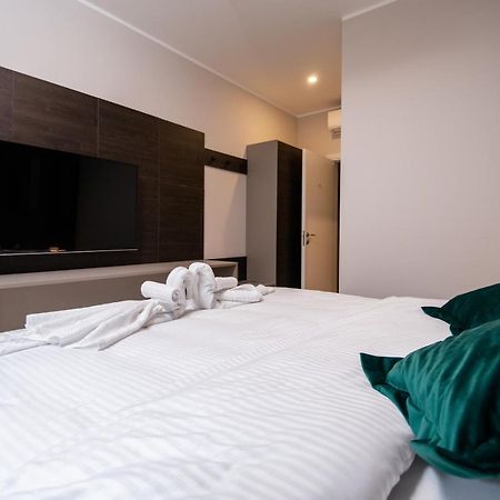 Deluxe Apartments & Rooms Revis 里耶卡 外观 照片