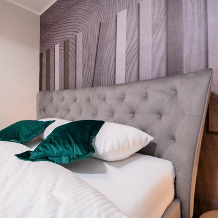 Deluxe Apartments & Rooms Revis 里耶卡 外观 照片