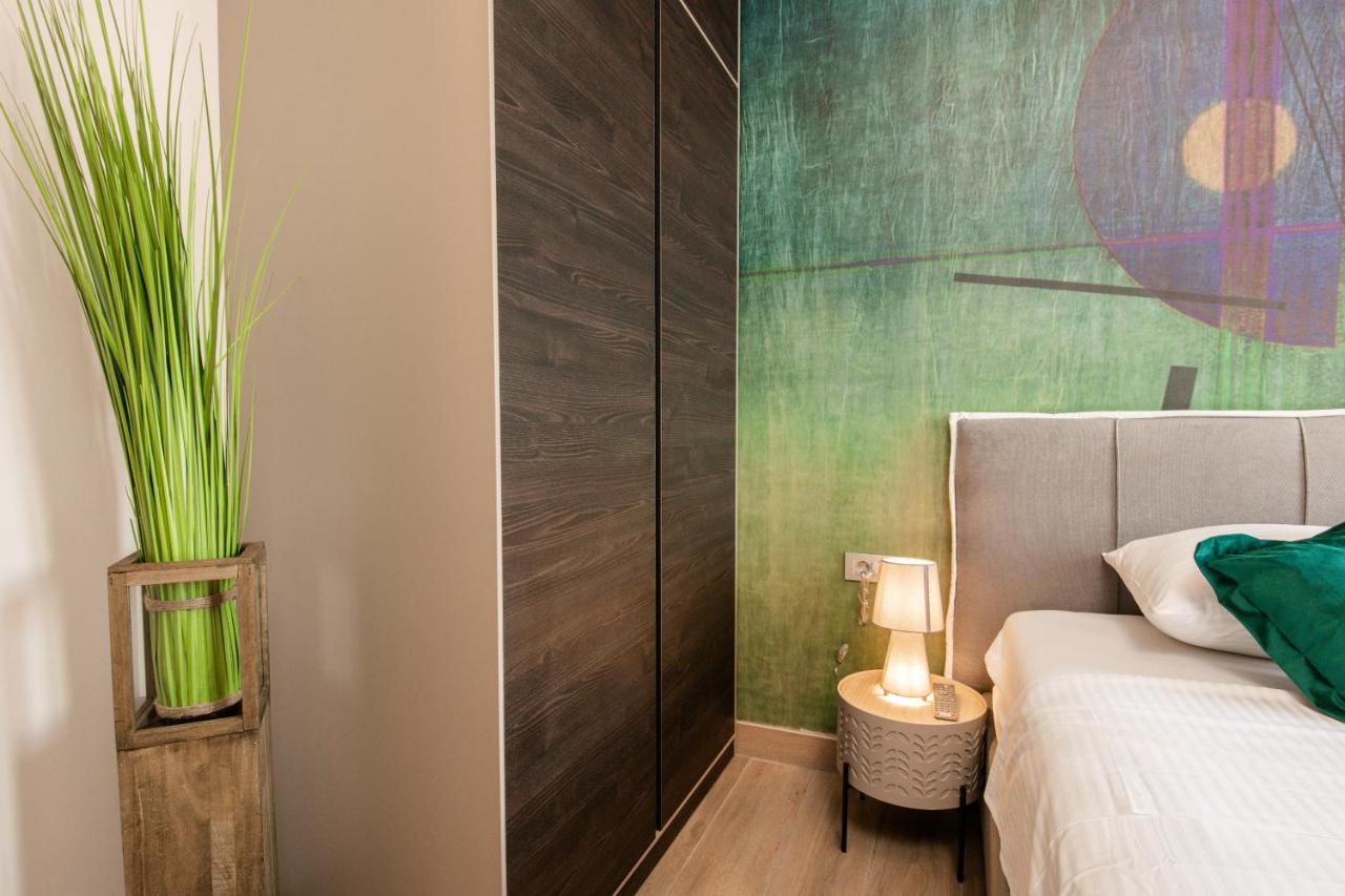 Deluxe Apartments & Rooms Revis 里耶卡 外观 照片