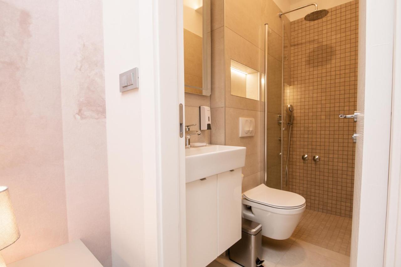 Deluxe Apartments & Rooms Revis 里耶卡 外观 照片