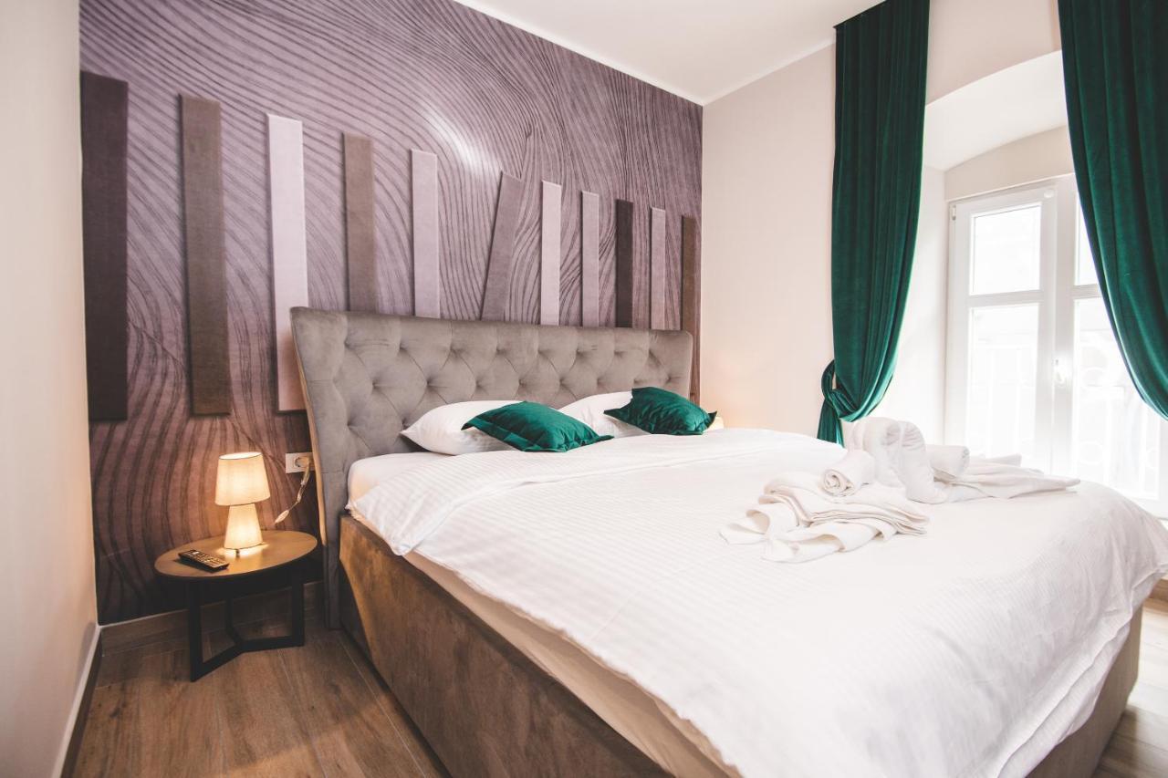 Deluxe Apartments & Rooms Revis 里耶卡 外观 照片