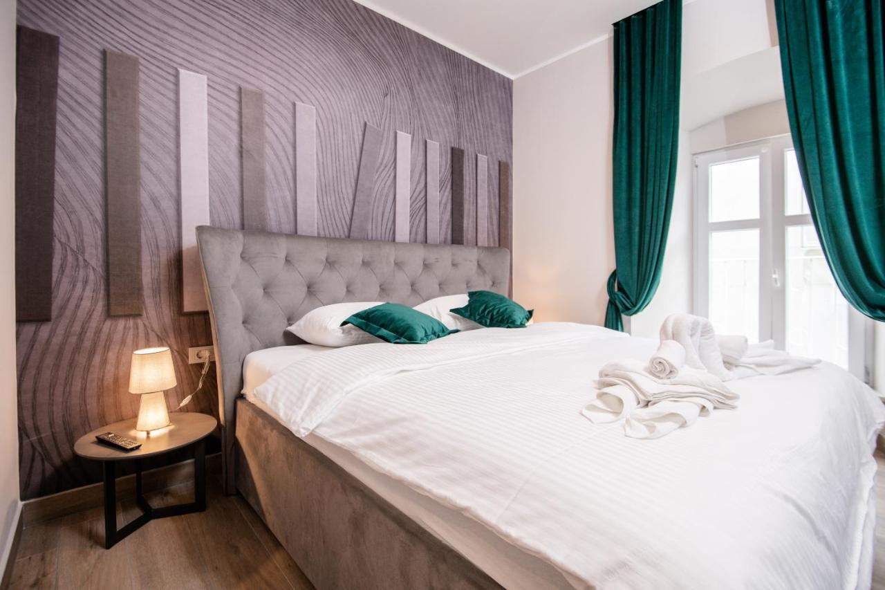 Deluxe Apartments & Rooms Revis 里耶卡 外观 照片