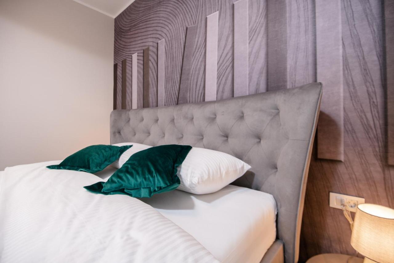 Deluxe Apartments & Rooms Revis 里耶卡 外观 照片